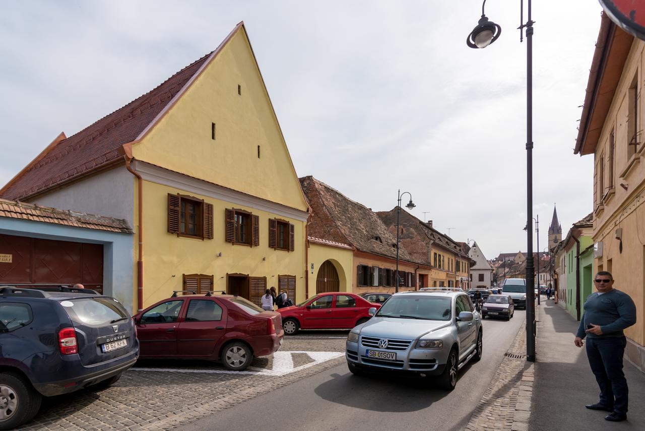 Casa Nicolae Luxury Suites Hermannstadt Exterior foto